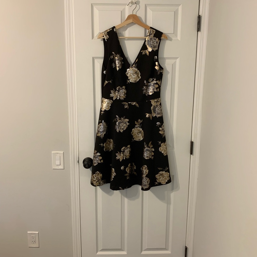 White House Black Market Dress - never worn!